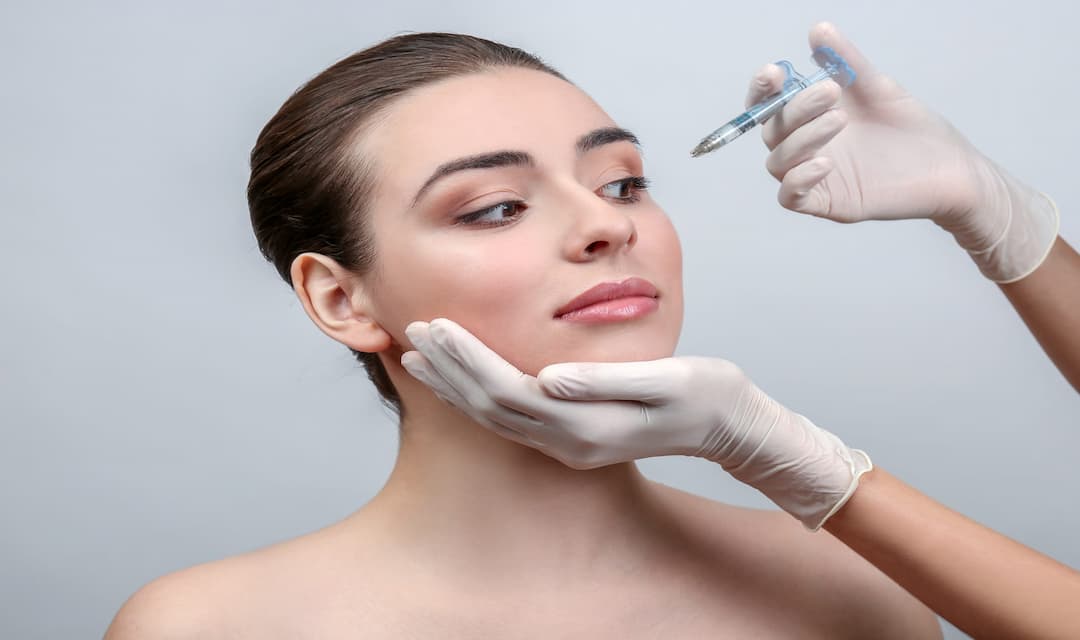 خطرات عدم استفاده از سونوگرافی در تزریق فیلر